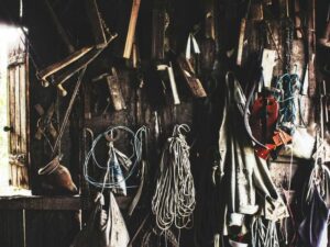 Leadership vs Social Media the Incredible Steps